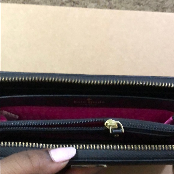 Kate Spade wallet - Picture 2 of 2